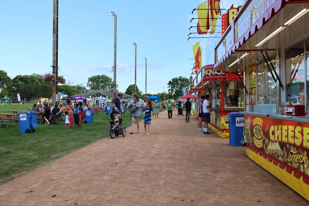 Food vendors at Rochesterfest