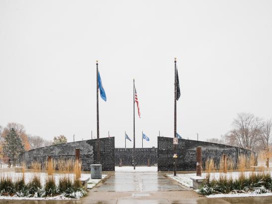 Soldiers Field Memorial | Credit AB-Photography.us