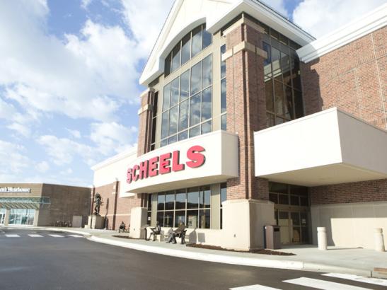 SCHEELS Exterior at Apache Mall