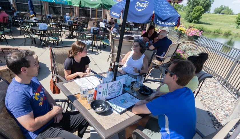 Diners outside at Whistle Binkies South