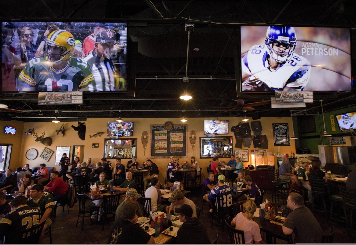 Wildwood Sports Bar & Grill in Rochester, MN